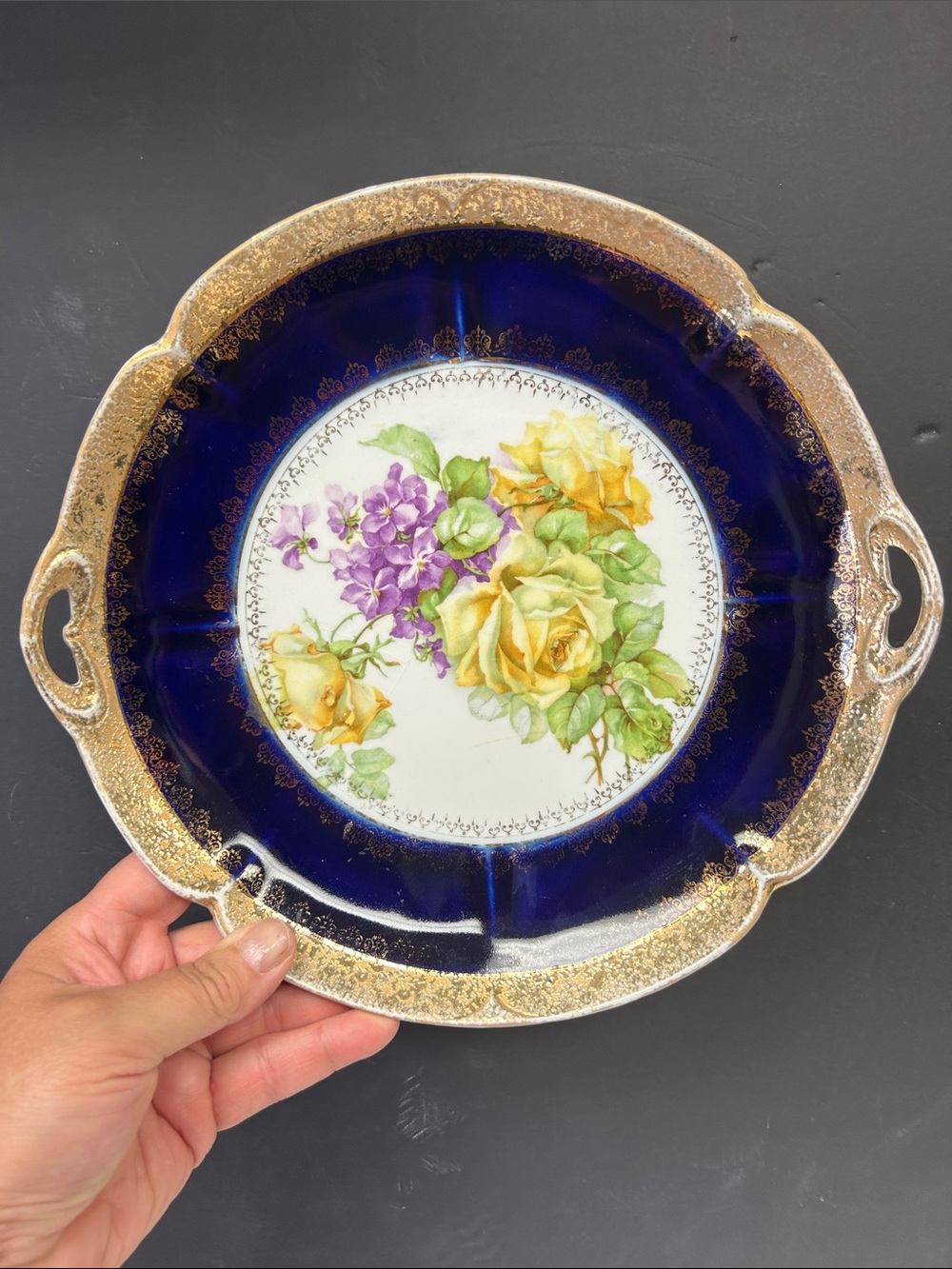 Vintage 10” unmarked porcelain 2 handle serving dish with roses & violets